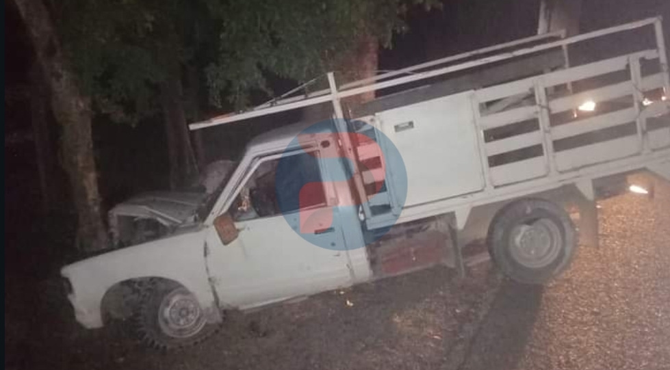 TRES HERIDOS EN CHOQUE DE CAMIONETA CONTRA ÁRBOL EN LA CARRETERA VALLES ...